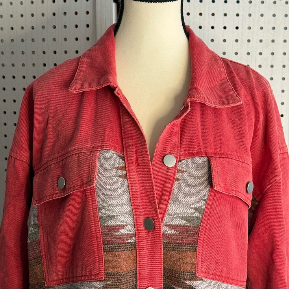 Southwestern Aztec Print Button Front Shacket Jacket M - Picture 3 of 8